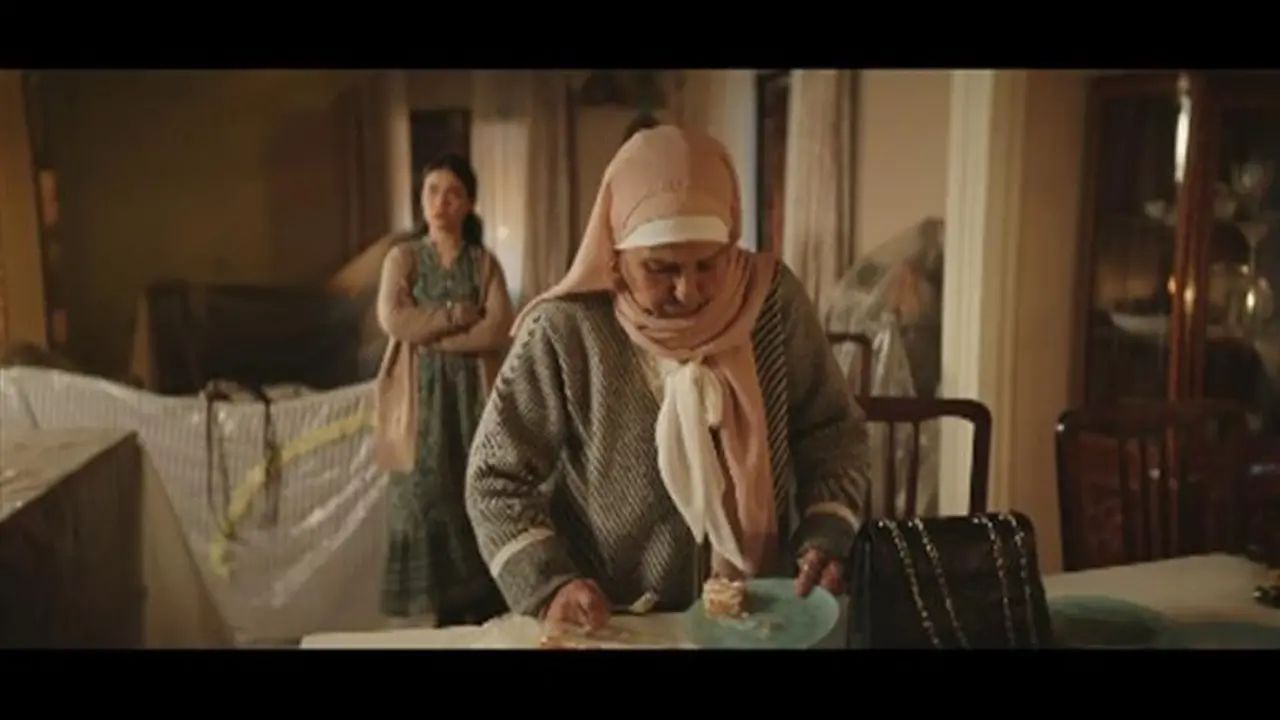 كان ياما كان الحلقة 10: مصطفى يبيع شقته وداليا تمر بوعكة صحية